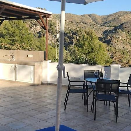 Villa Victoria Rio De La Miel Nerja Exterior foto